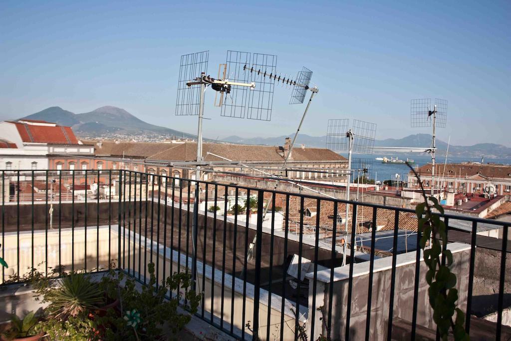 B&B Trieste&Trento Naples Bilik gambar